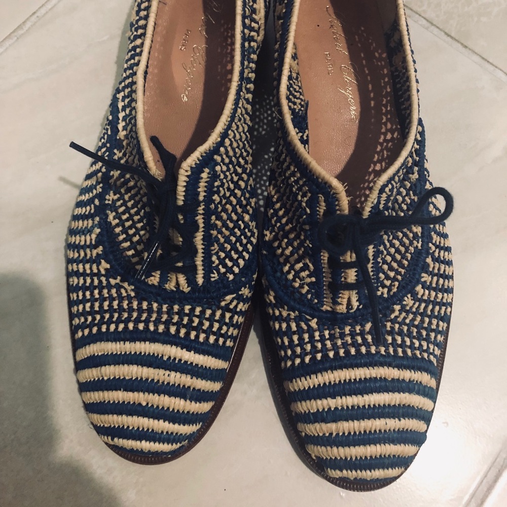 ROBERT CLERGERIE Adorable raffia oxfords.